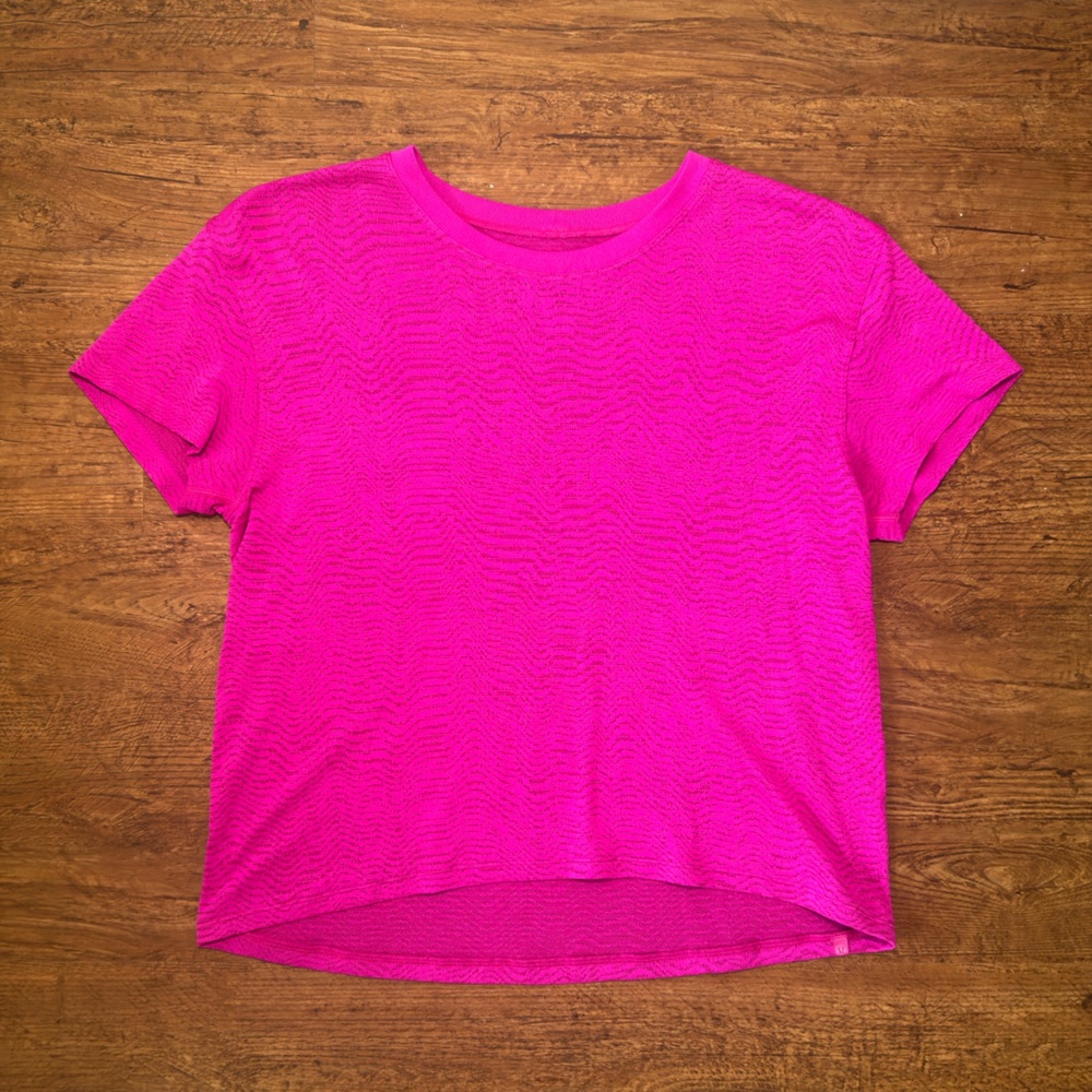 Lululemon Tee